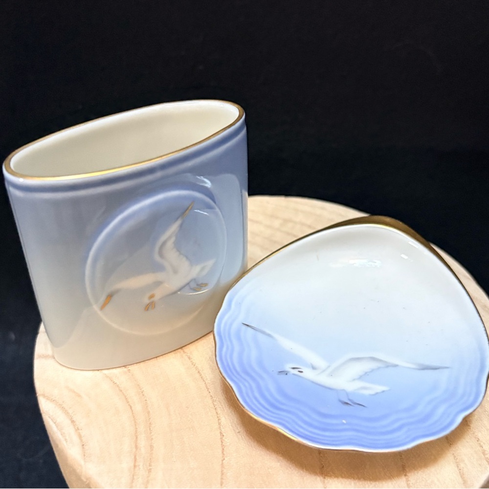 Bing & Grondahl B&G | Gilded Seagull Porcelain Miniature Holder & Shell Tray